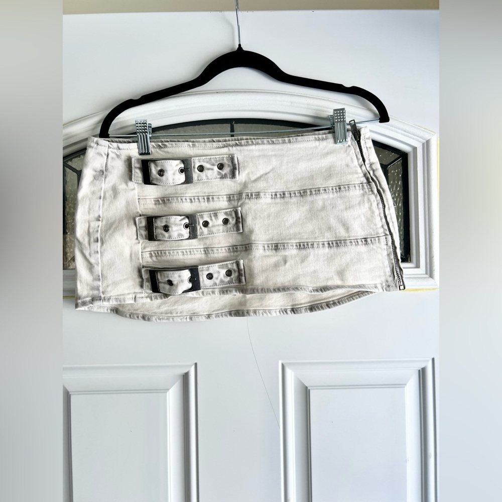 NWT Dolls Kill White Denim Buckle Strap Mini Skirt Moto Y2K Edgy Side Zip Skirt